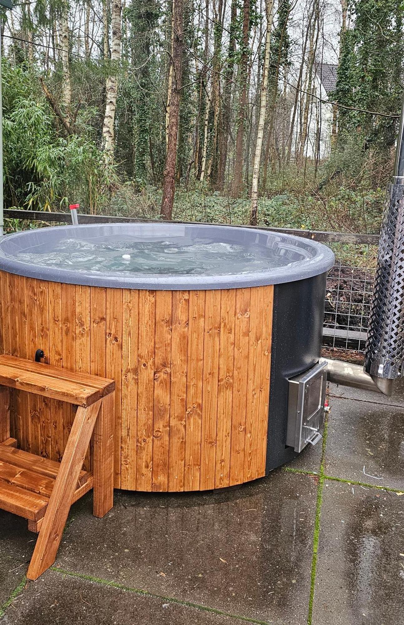 Balistyle Guesthouse Incl Hottub Near Amsterdam And Haarlem เวลเซน-เซิด ภายนอก รูปภาพ